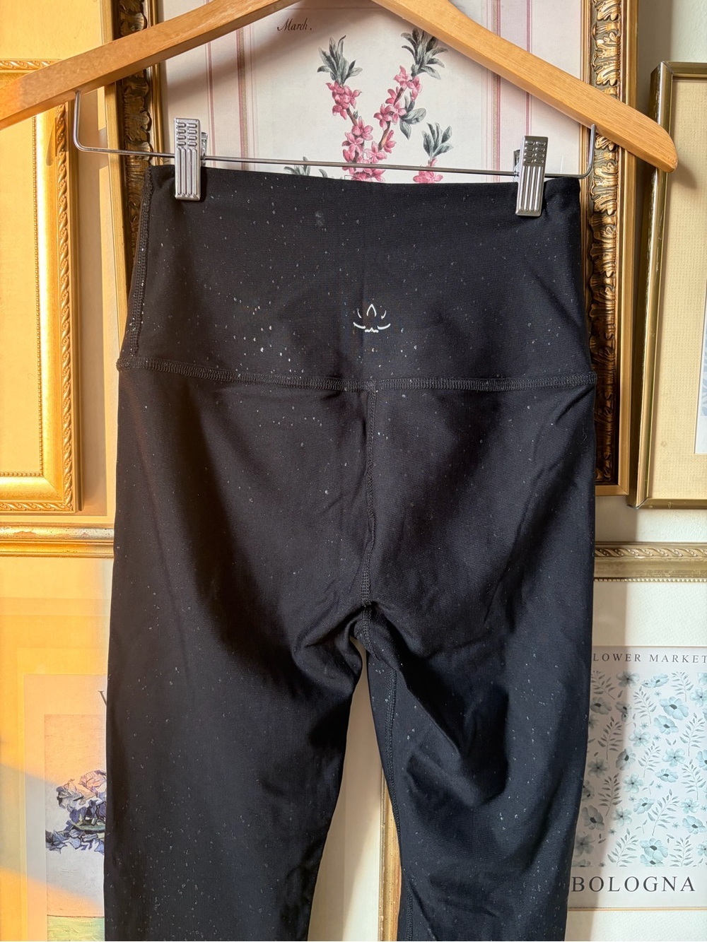 Beyond Yoga Metallic Dip Dye Splattered Leggings Medium - Picture 4 of 8